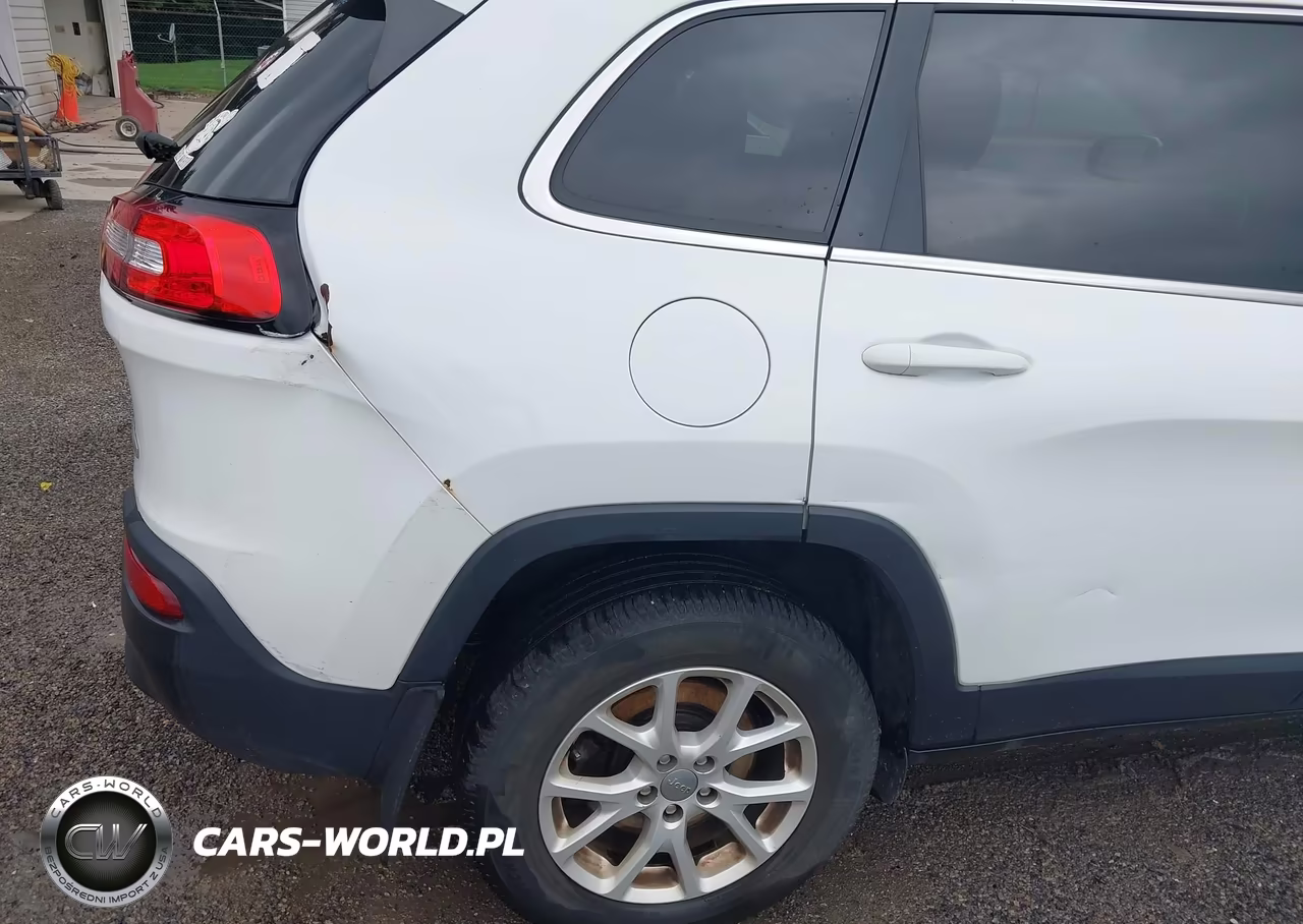2016 Jeep Cherokee Latitude VIN:1C4PJMCB7GW333075 - 20