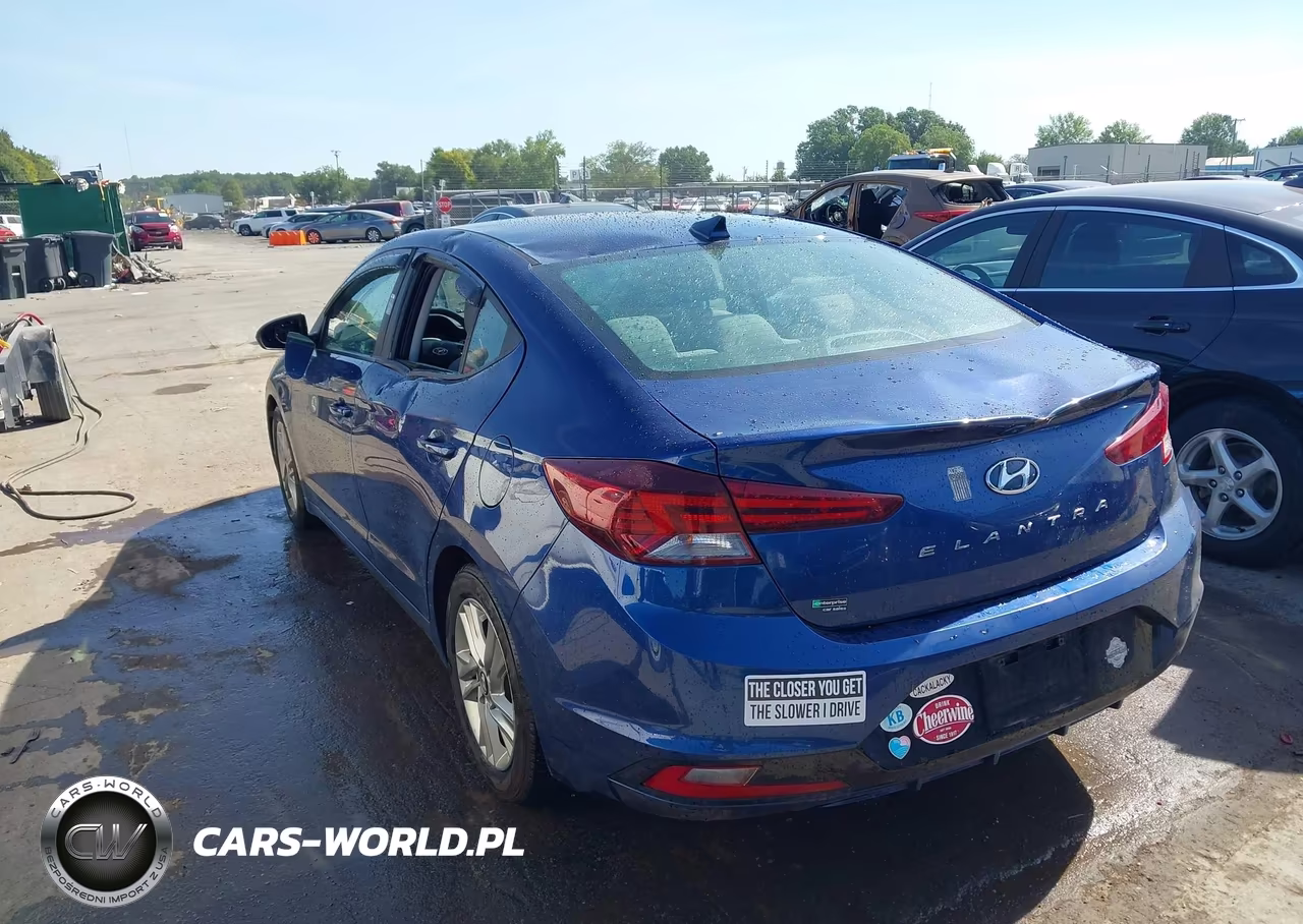 2019 Hyundai Elantra Sel VIN:5NPD84LF5KH420960 - 3