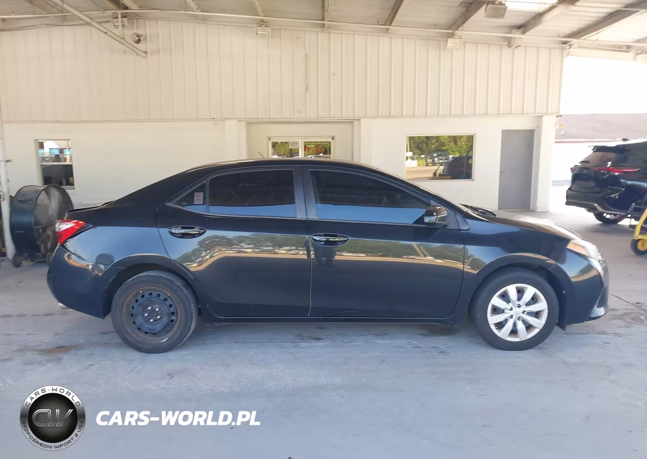 2015 Toyota Corolla Le VIN:2T1BURHE9FC329179 - 14