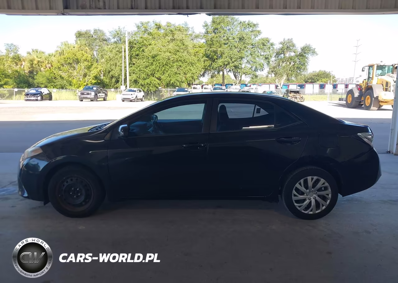 2015 Toyota Corolla Le VIN:2T1BURHE9FC329179 - 15