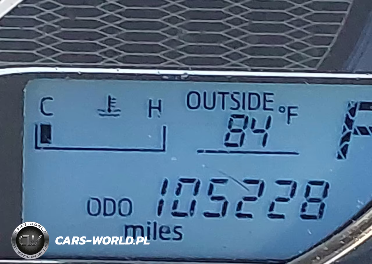 2015 Toyota Corolla Le VIN:2T1BURHE9FC329179 - 16