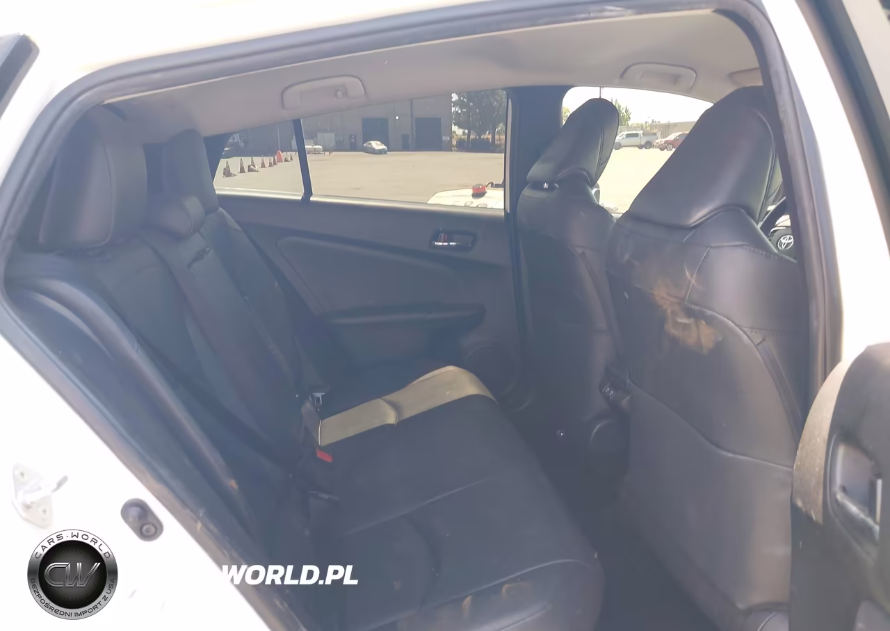 2019 Toyota Prius Xle VIN:JTDL9RFU0K3011650 - 8