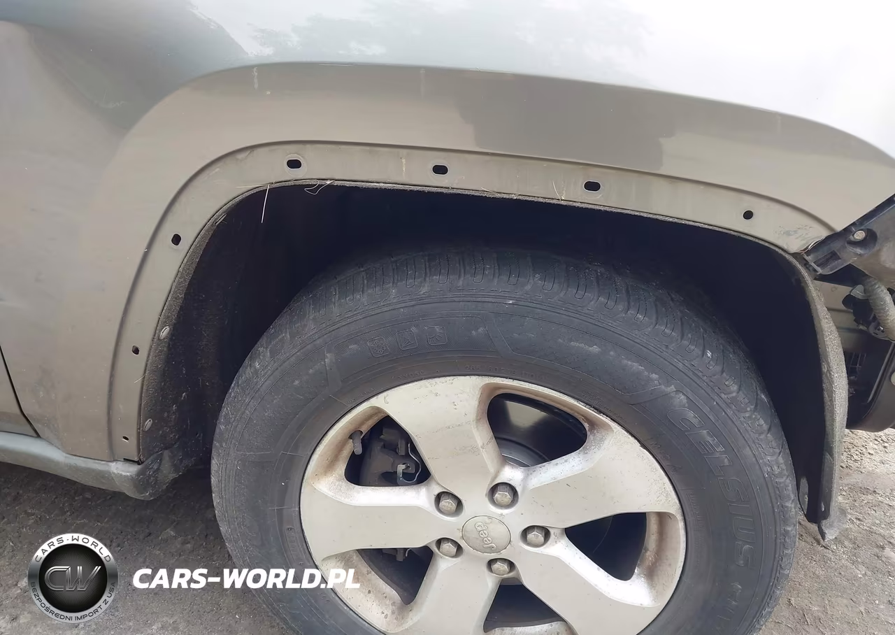 2012 Jeep Grand Cherokee Laredo VIN:1C4RJFAG7CC156655 - 14