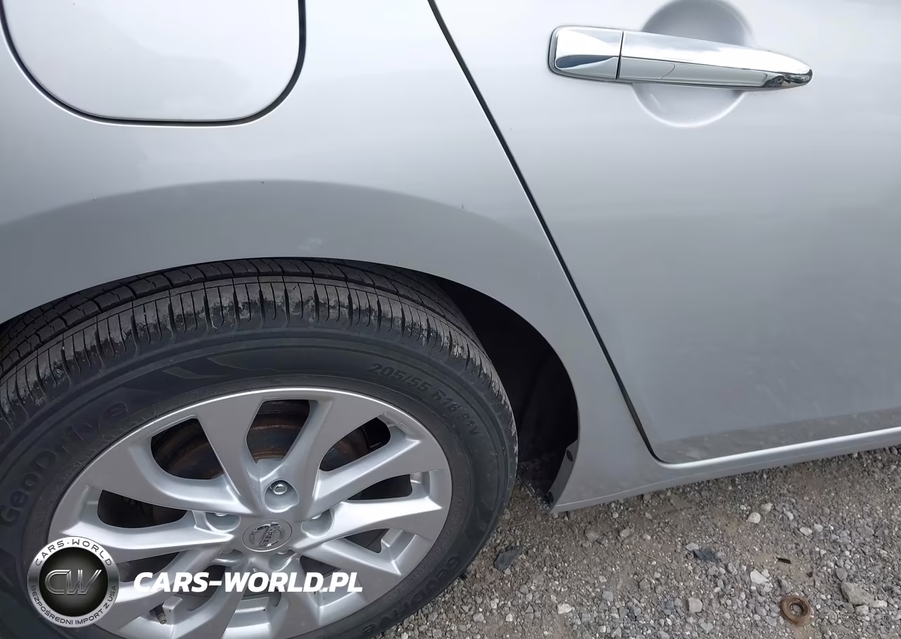 2018 Nissan Sentra Sv VIN:3N1AB7AP7JY215923 - 16