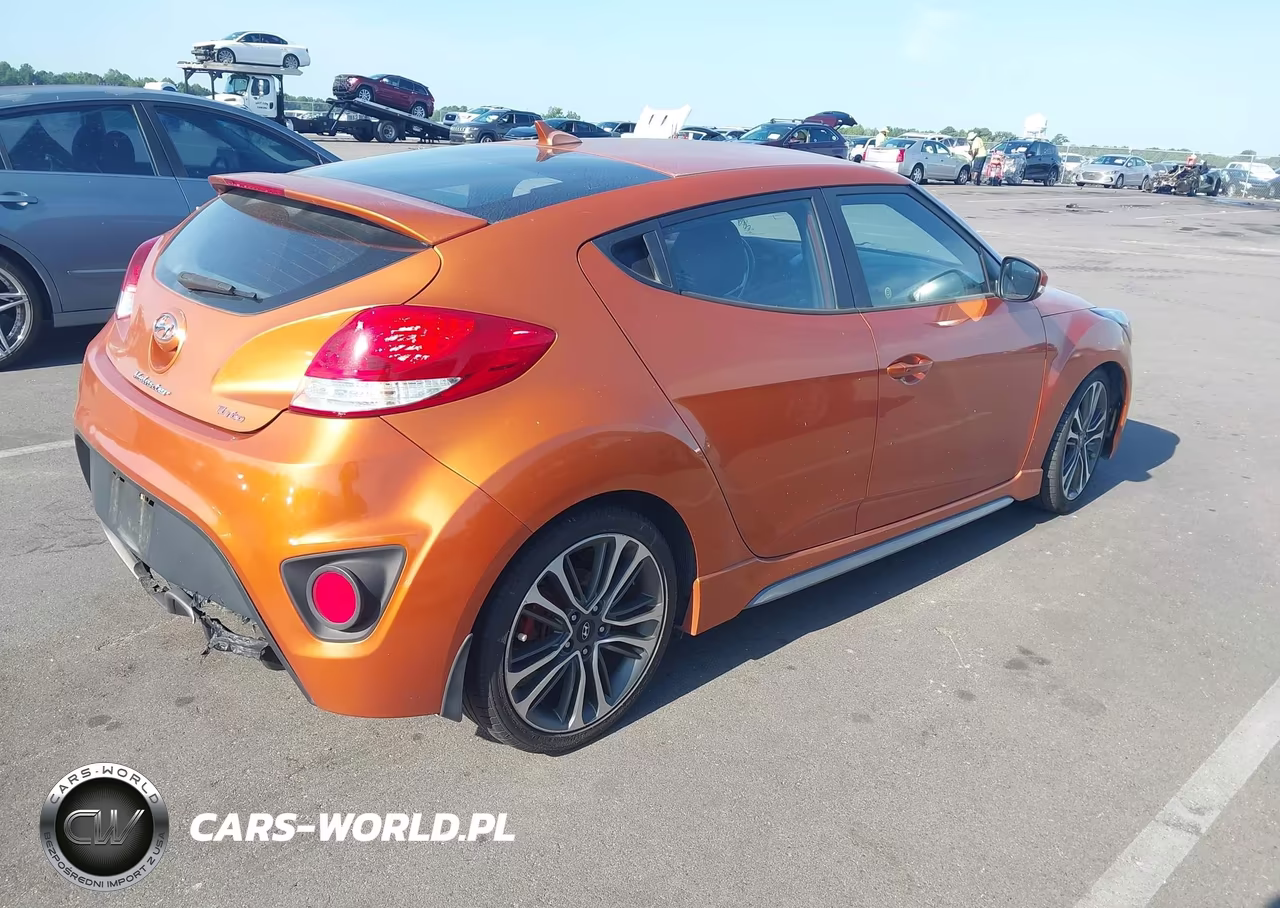 2016 Hyundai Veloster Turbo VIN:KMHTC6AE3GU264863 - 4