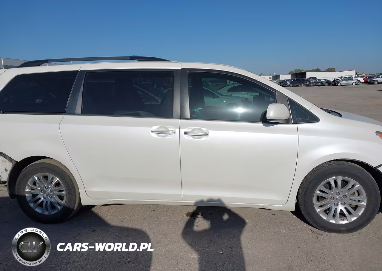 2015 Toyota Sienna Xle 8 Passenger VIN:5TDYK3DC9FS677718 - 14