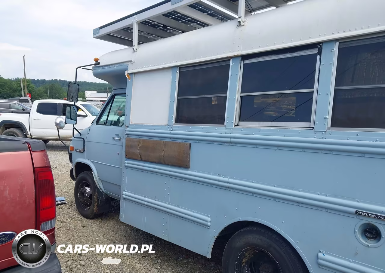 1993 GMC Cutaway Van G3500 VIN:2GDHG31J4P4504793 - 14