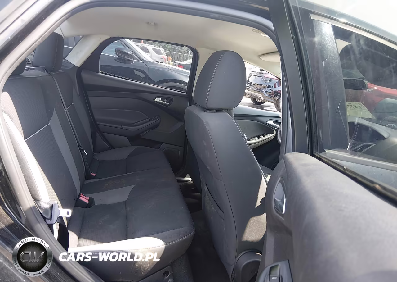 2014 Ford Focus Se VIN:1FADP3F29EL298440 - 8