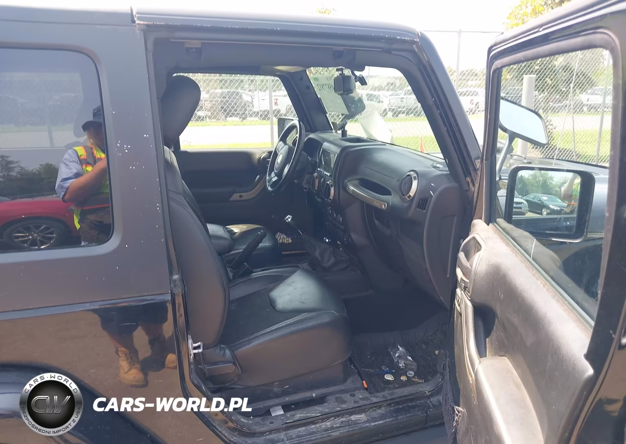 2016 Jeep Wrangler 75Th Anniversary VIN:1C4GJWBG5GL278829 - 5