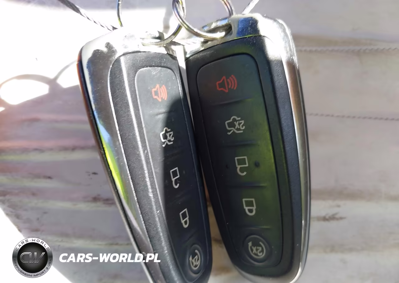 2015 Ford C-Max Hybrid Sel VIN:1FADP5BU0FL105399 - 11