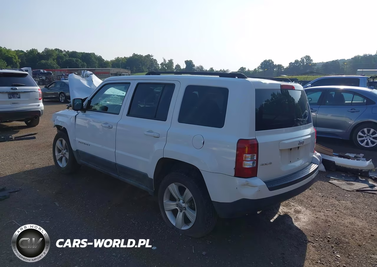 2011 Jeep Patriot Sport VIN:1J4NF1GB7BD243926 - 3