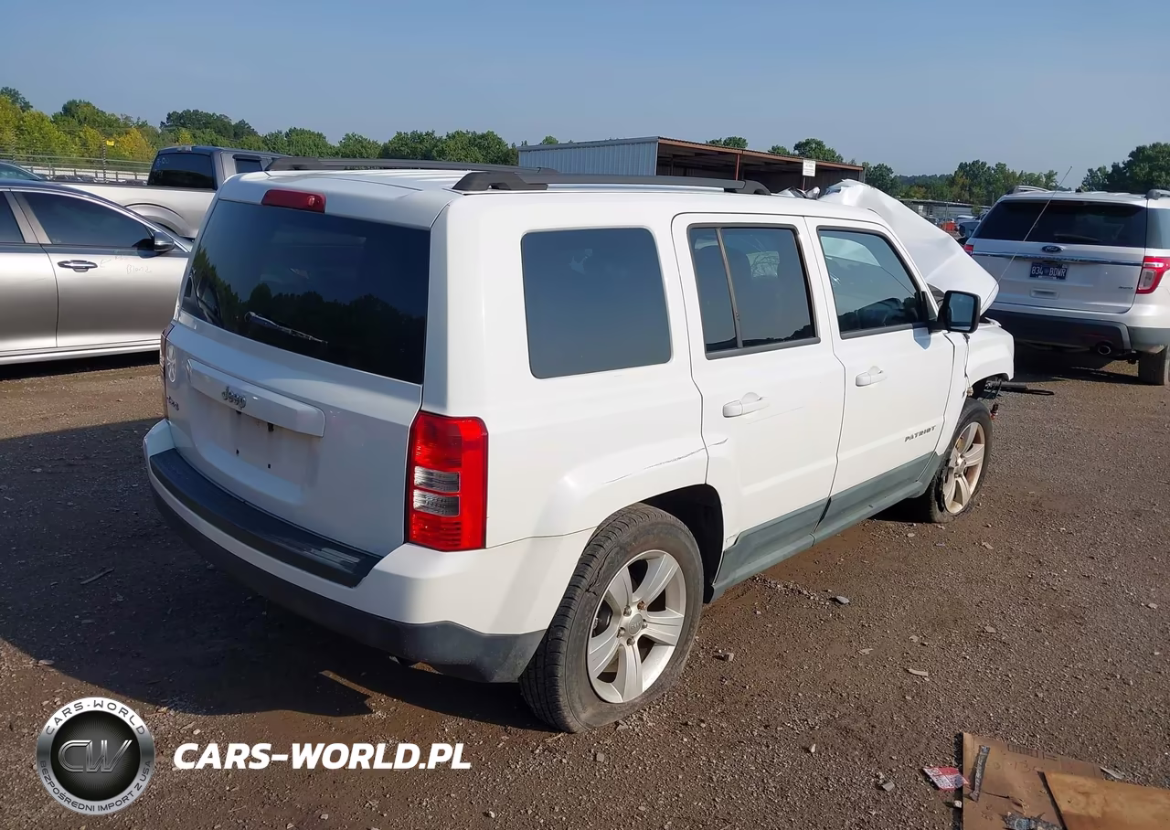 2011 Jeep Patriot Sport VIN:1J4NF1GB7BD243926 - 4