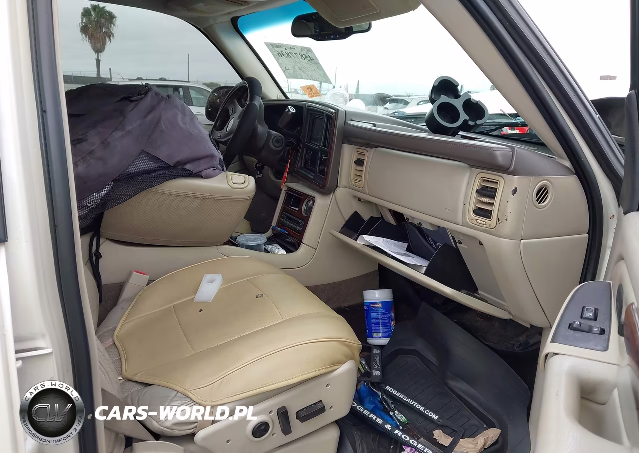 2005 Cadillac Escalade Standard VIN:1GYEK63N35R139739 - 5