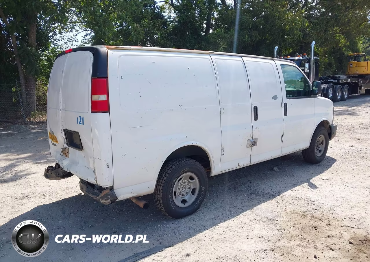 2007 Chevrolet Express Work Van VIN:1GCGG25V471195440 - 4