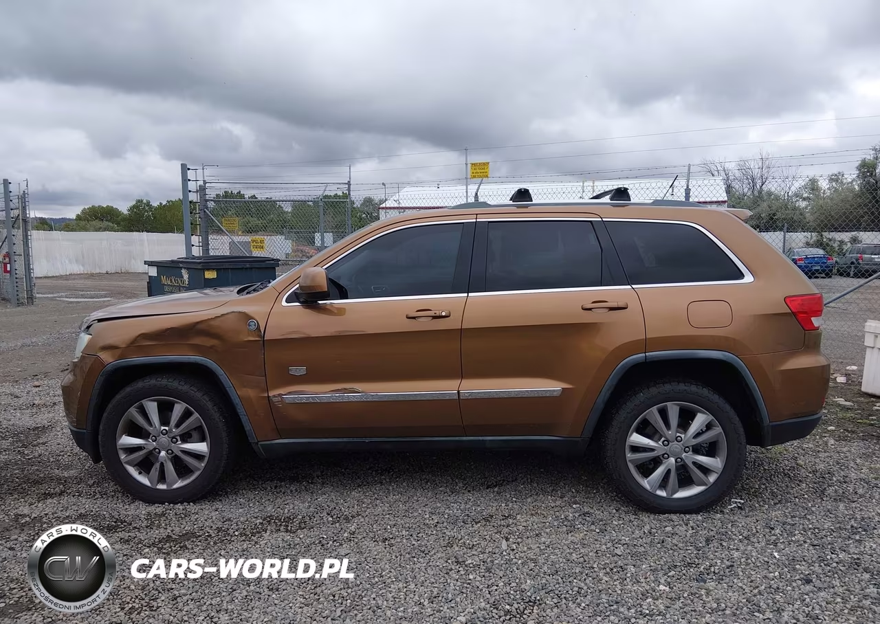 2011 Jeep Grand Cherokee Laredo VIN:1J4RR4GT4BC646366 - 14
