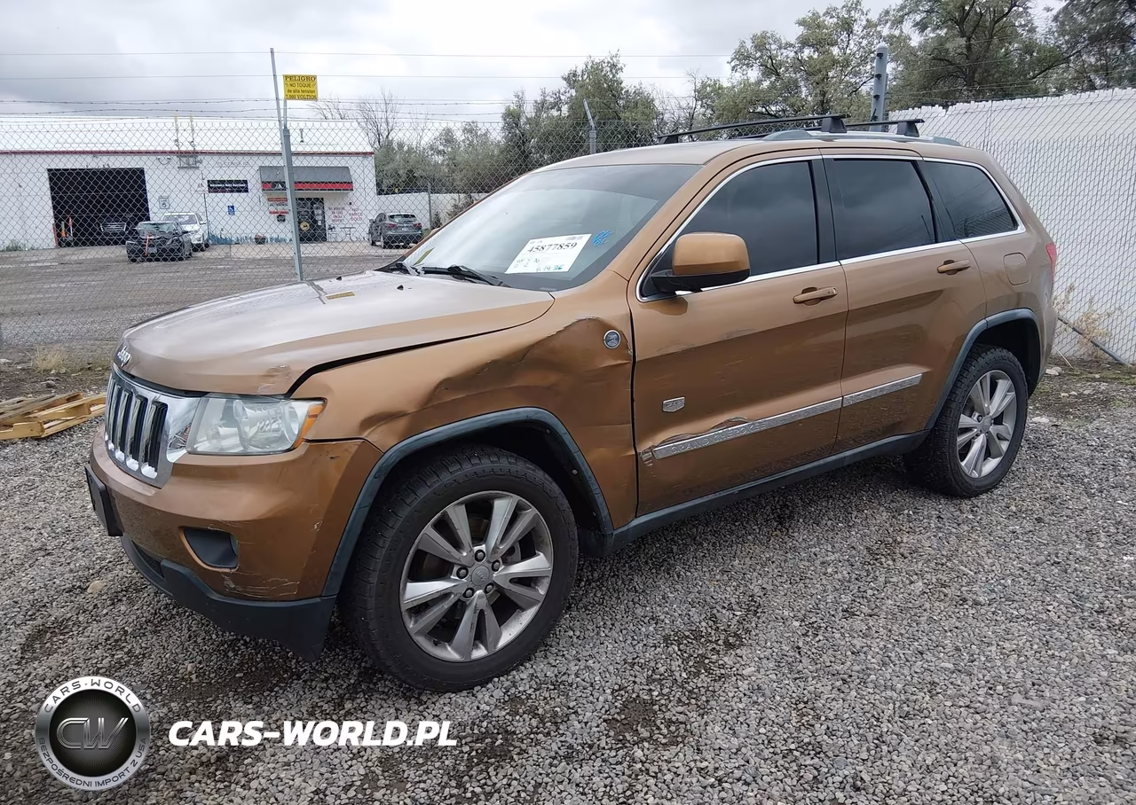 2011 Jeep Grand Cherokee Laredo VIN:1J4RR4GT4BC646366 - 2