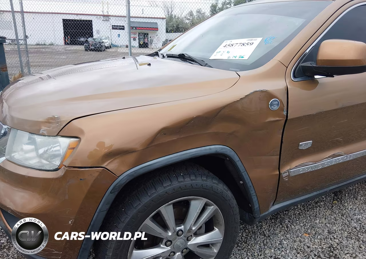 2011 Jeep Grand Cherokee Laredo VIN:1J4RR4GT4BC646366 - 6