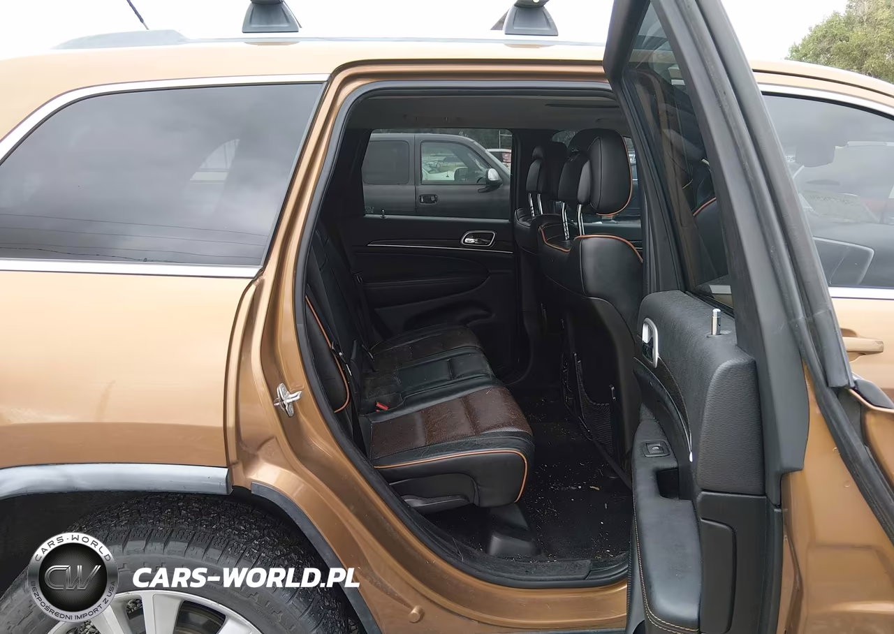2011 Jeep Grand Cherokee Laredo VIN:1J4RR4GT4BC646366 - 8