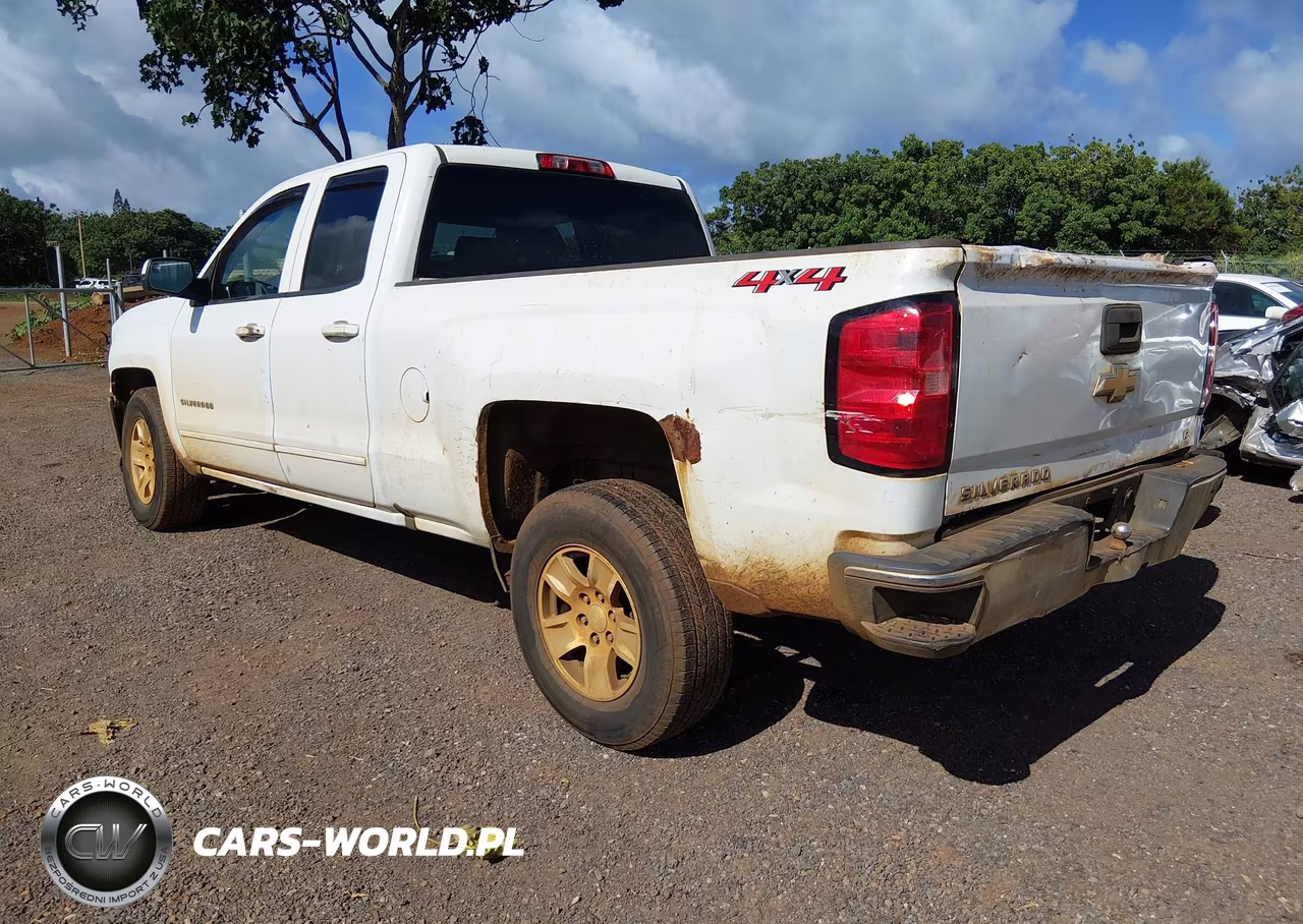 2018 Chevrolet Silverado 1500 1Lt VIN:1GCVKREH5JZ152372 - 3
