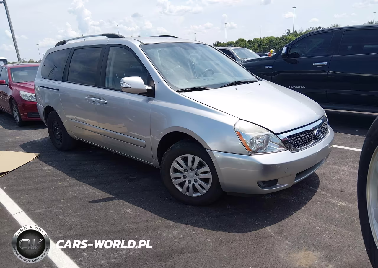 2012 Kia Sedona Lx