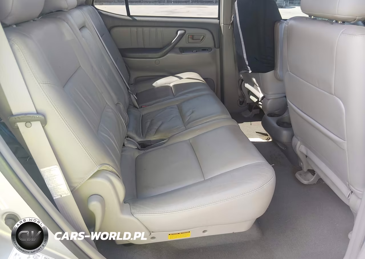 2002 Toyota Sequoia Limited V8 VIN:5TDBT48A92S089975 - 8