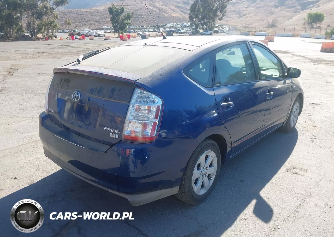 2008 Toyota Prius VIN:JTDKB20UX87786345 - 4