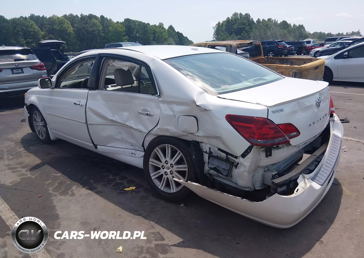 2010 Toyota Avalon Limited VIN:4T1BK3DBXAU358275 - 3