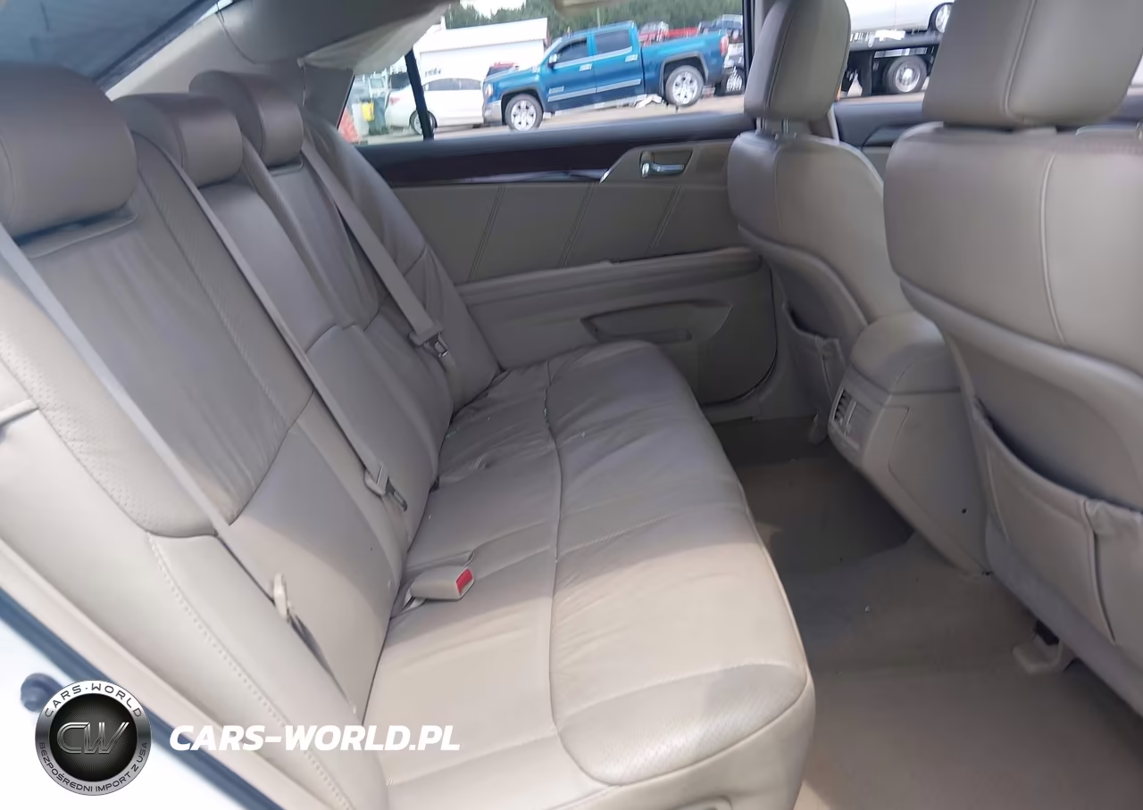 2010 Toyota Avalon Limited VIN:4T1BK3DBXAU358275 - 8