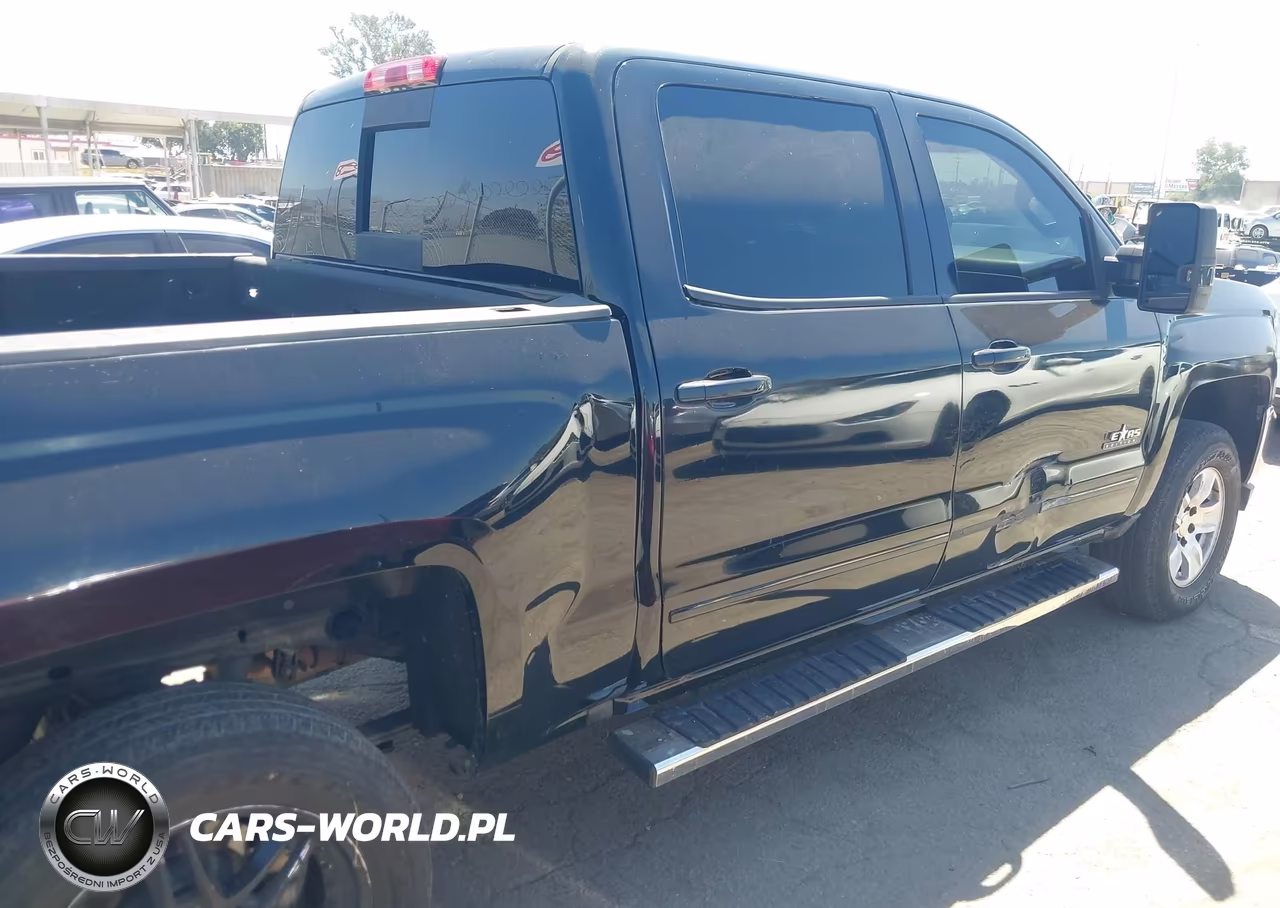 2018 Chevrolet Silverado 1500 1Lt VIN:3GCUKREC6JG159931 - 19