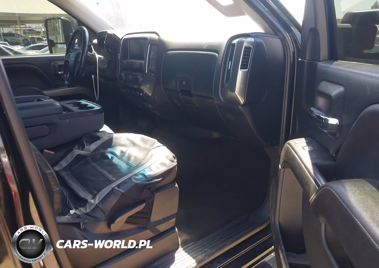 2018 Chevrolet Silverado 1500 1Lt VIN:3GCUKREC6JG159931 - 5