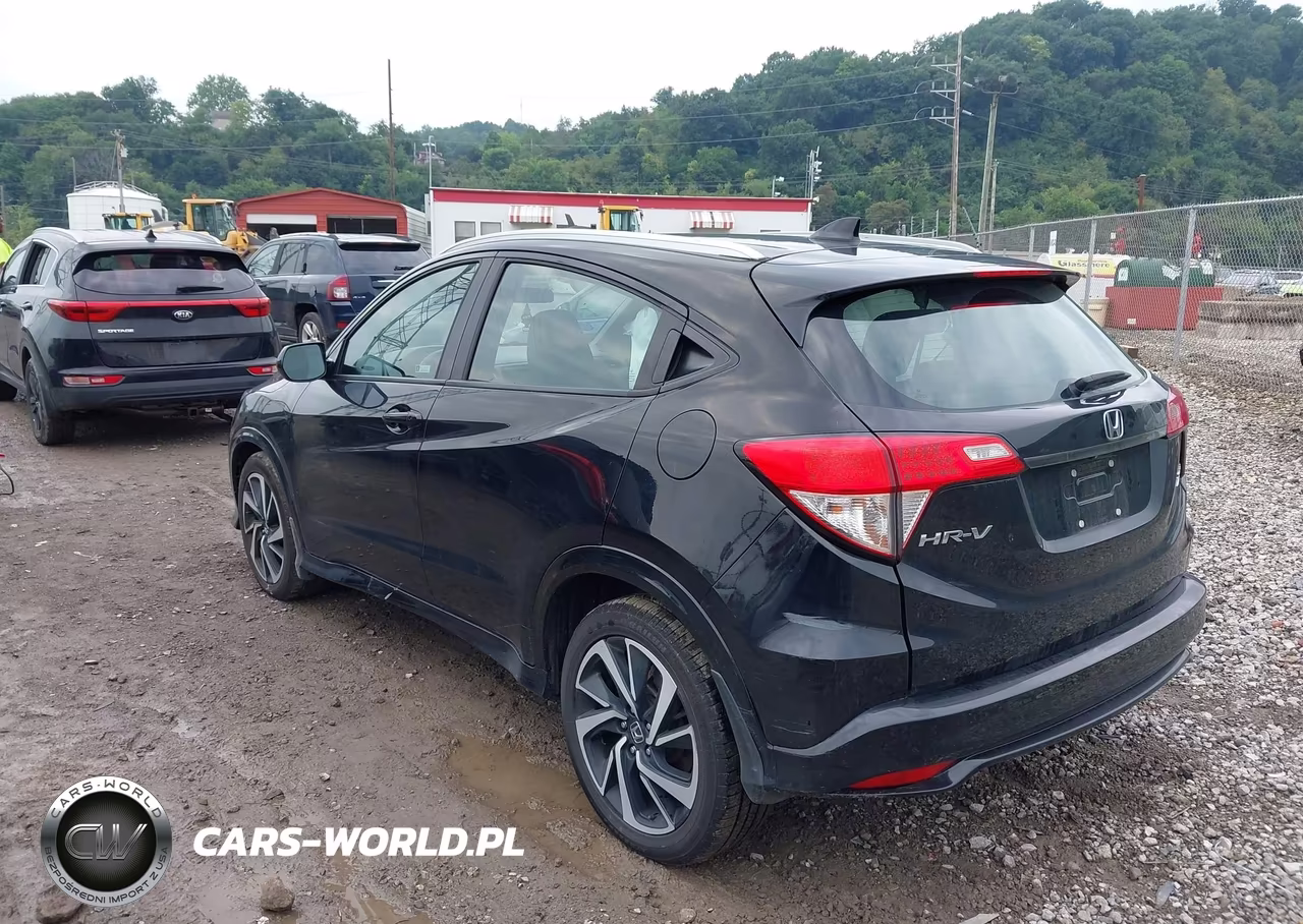 2019 Honda Hr-V Sport VIN:3CZRU6H12KG712322 - 3