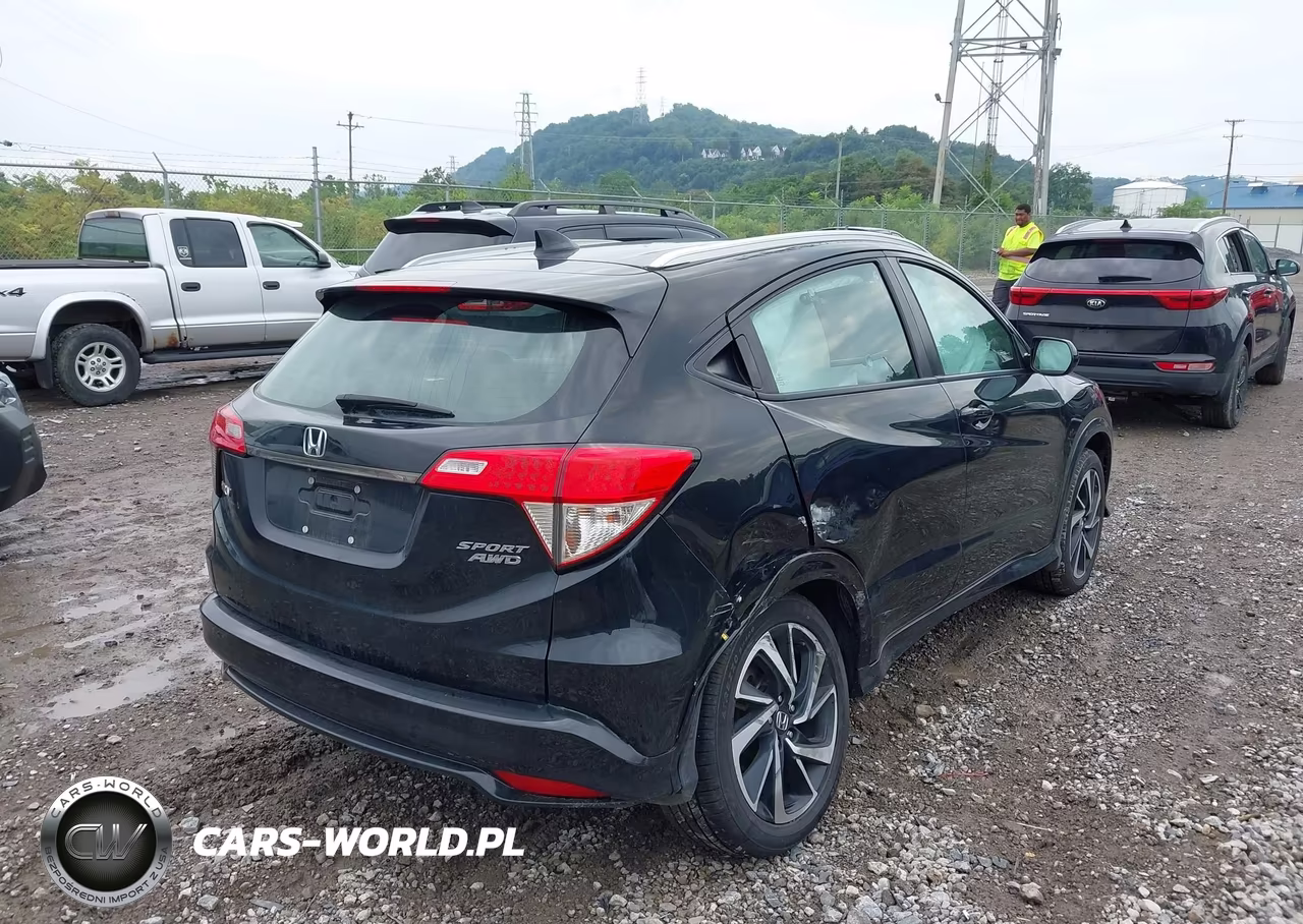 2019 Honda Hr-V Sport VIN:3CZRU6H12KG712322 - 4
