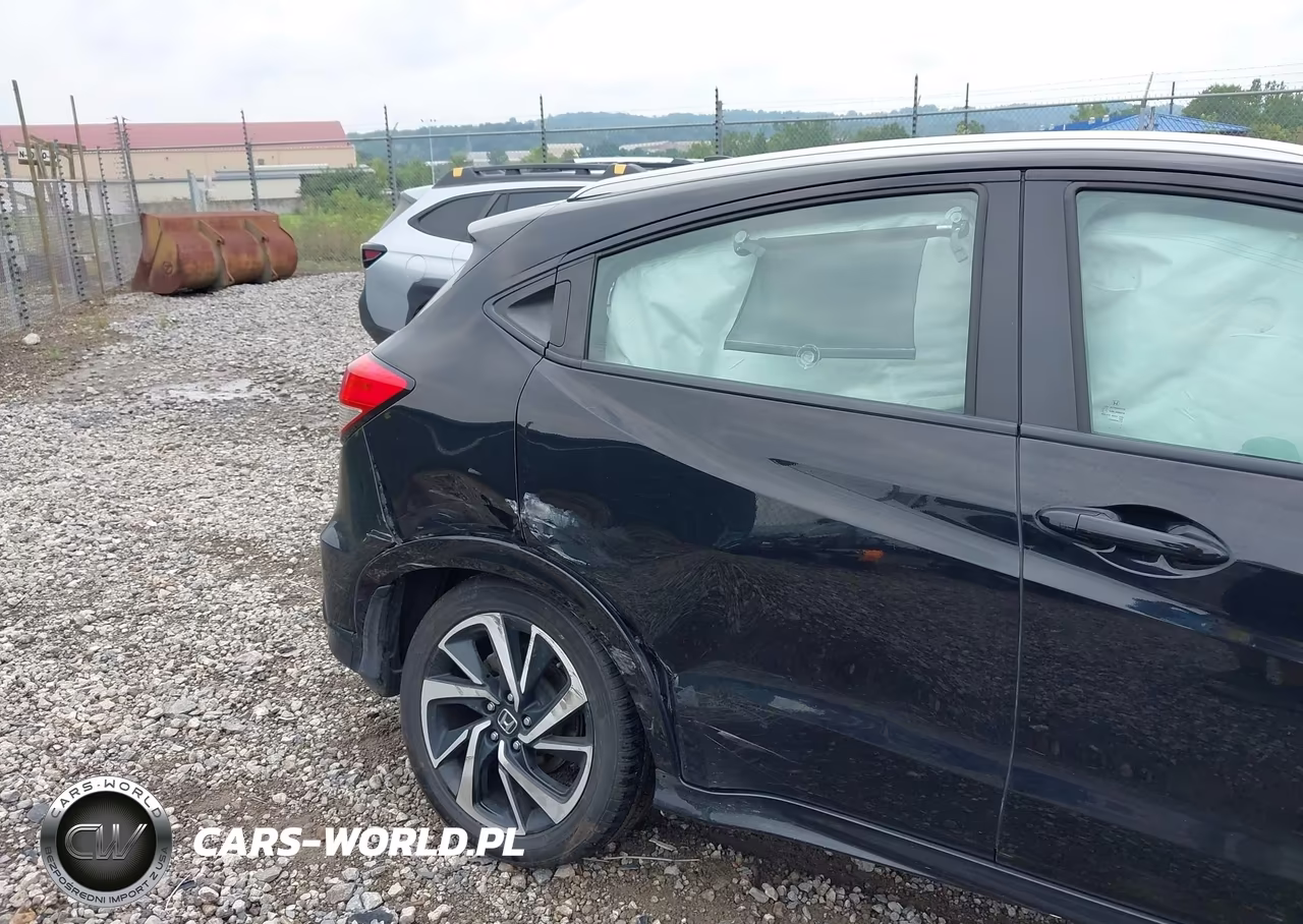 2019 Honda Hr-V Sport VIN:3CZRU6H12KG712322 - 6