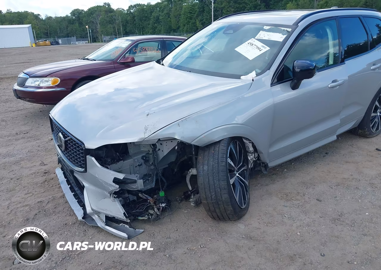 2023 Volvo Xc60 B5 Plus Dark Theme VIN:YV4L12RWXP1336320 - 17