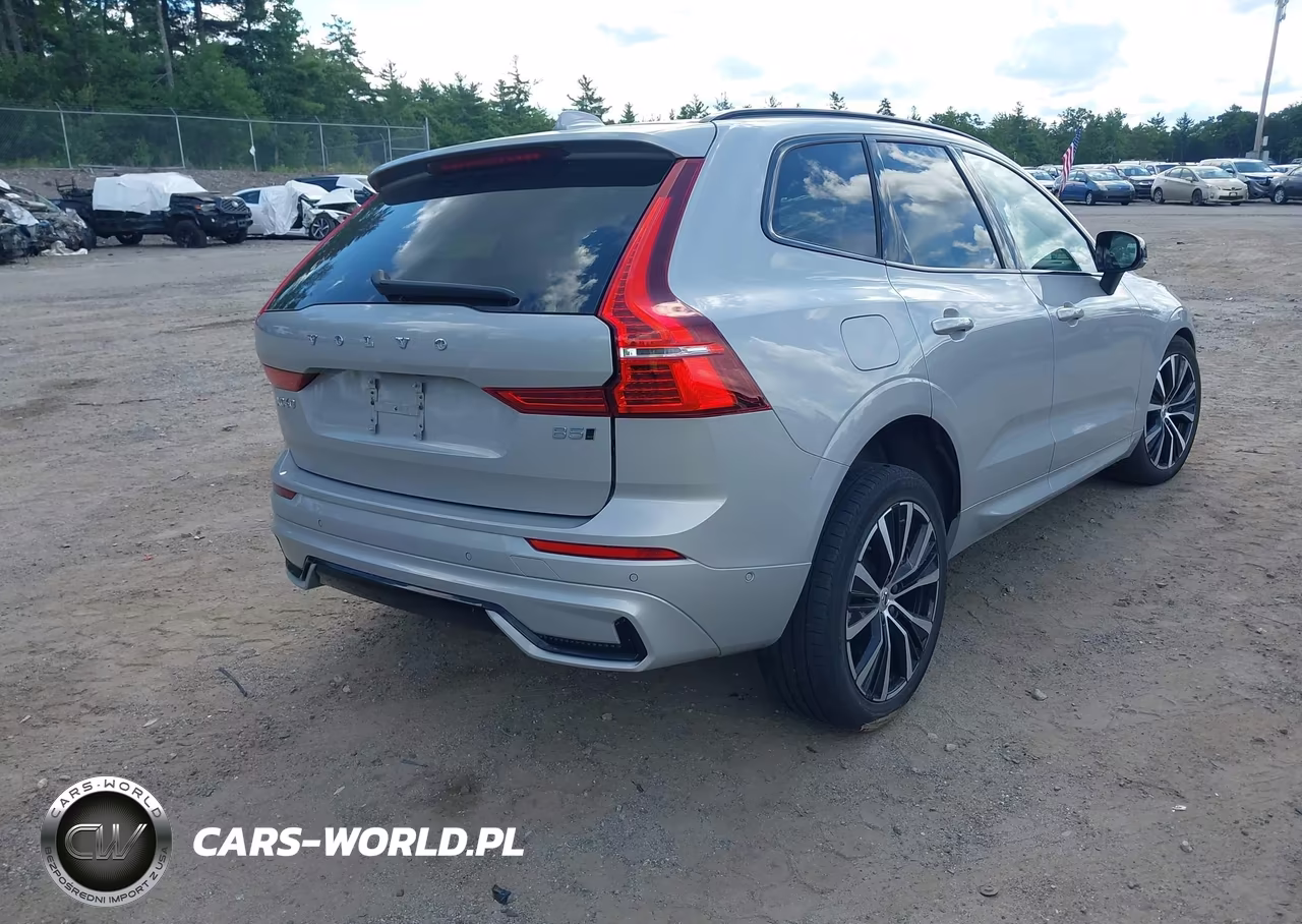 2023 Volvo Xc60 B5 Plus Dark Theme VIN:YV4L12RWXP1336320 - 4