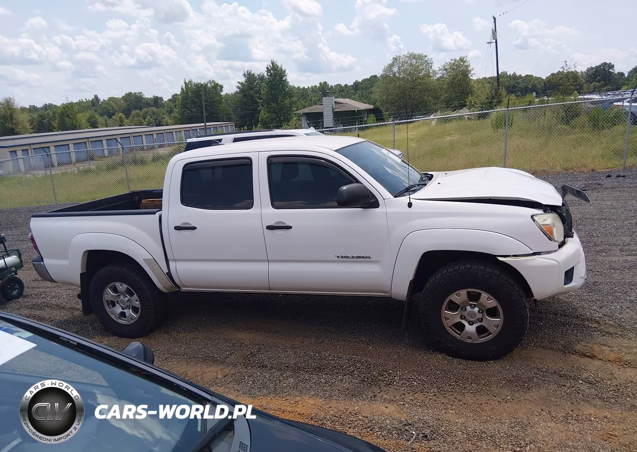 2015 Toyota Tacoma Prerunner V6 VIN:5TFJU4GN5FX082664 - 14