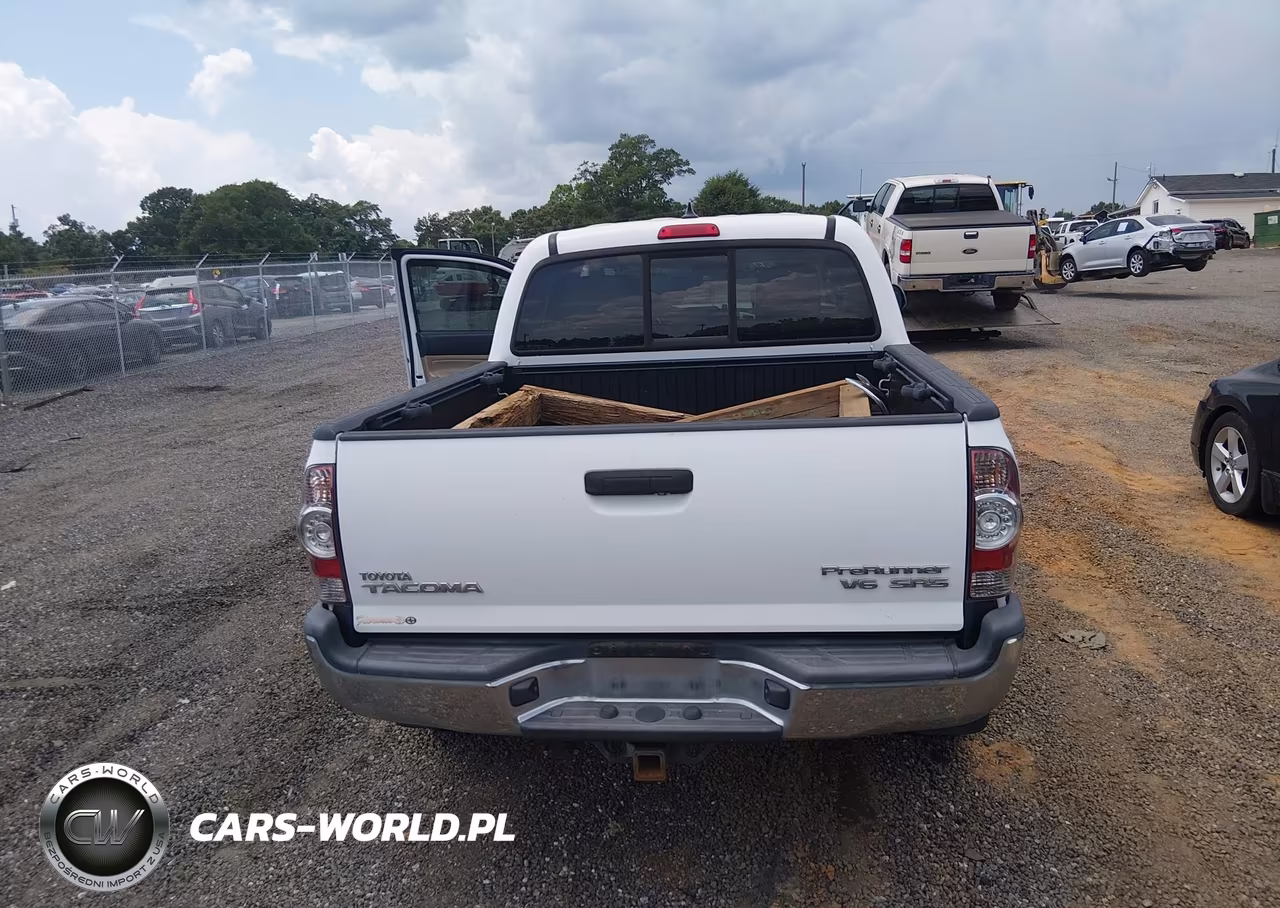 2015 Toyota Tacoma Prerunner V6 VIN:5TFJU4GN5FX082664 - 17