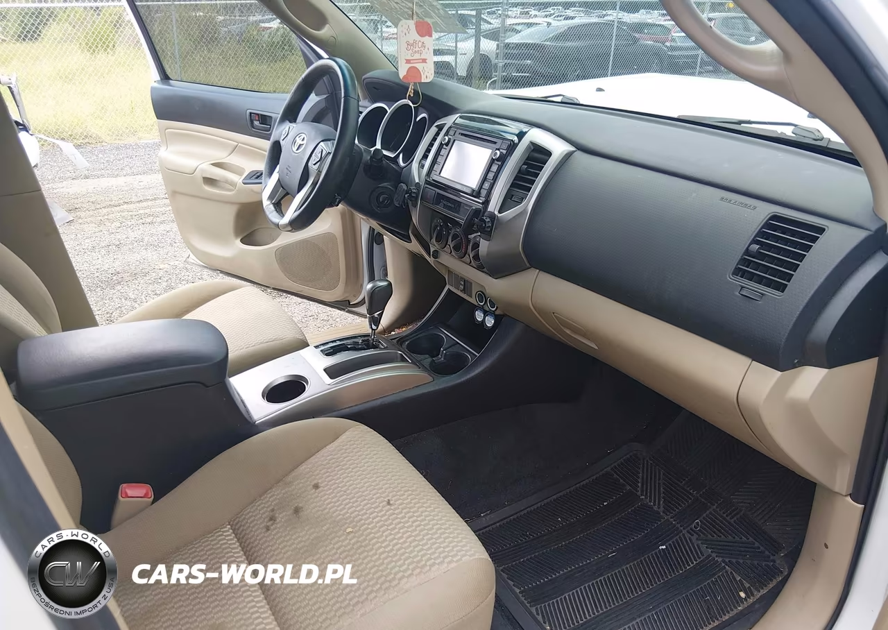 2015 Toyota Tacoma Prerunner V6 VIN:5TFJU4GN5FX082664 - 5