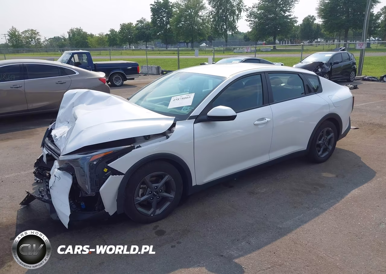2025 Kia K4 Lxs VIN:3KPFT4DE6SE015126 - 2