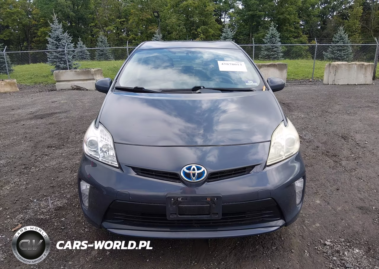 2013 Toyota Prius Two VIN:JTDKN3DUXD1720639 - 12