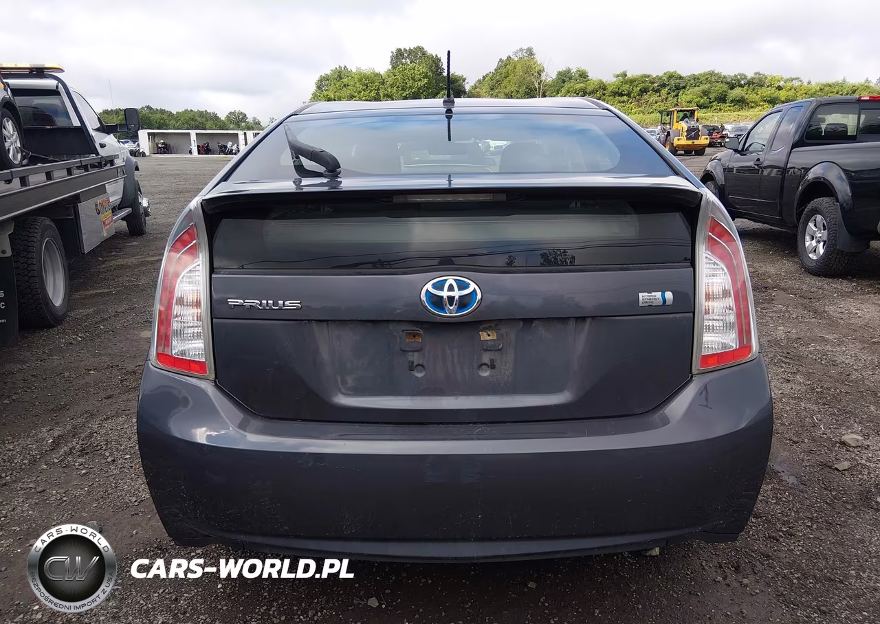 2013 Toyota Prius Two VIN:JTDKN3DUXD1720639 - 16
