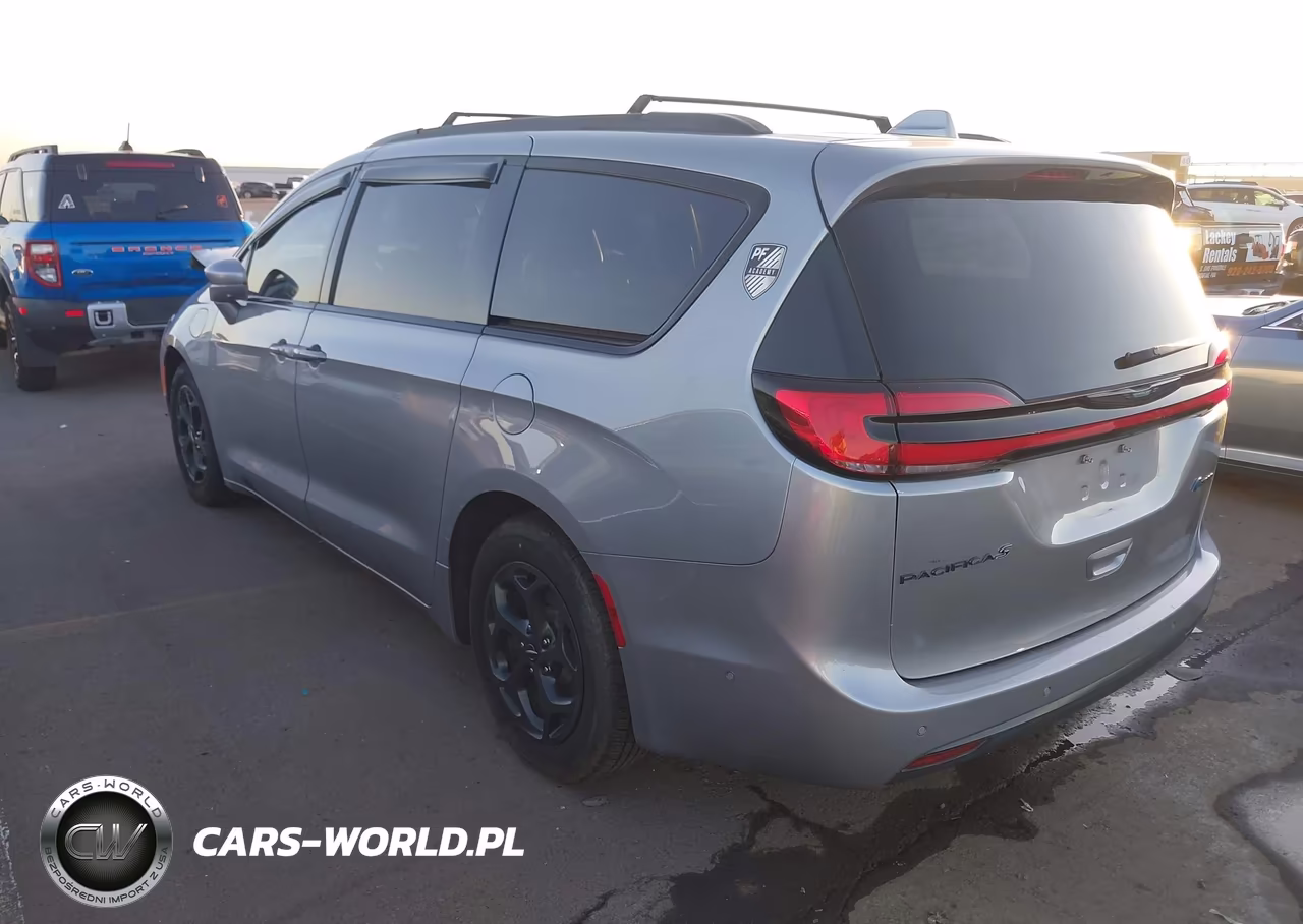 2021 Chrysler Pacifica Hybrid Limited VIN:2C4RC1S77MR540424 - 3