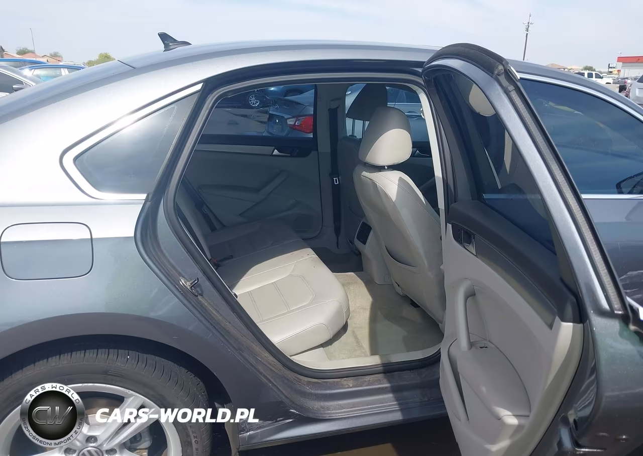 2014 Volkswagen Passat 1.8T Se VIN:1VWBT7A35EC092971 - 8