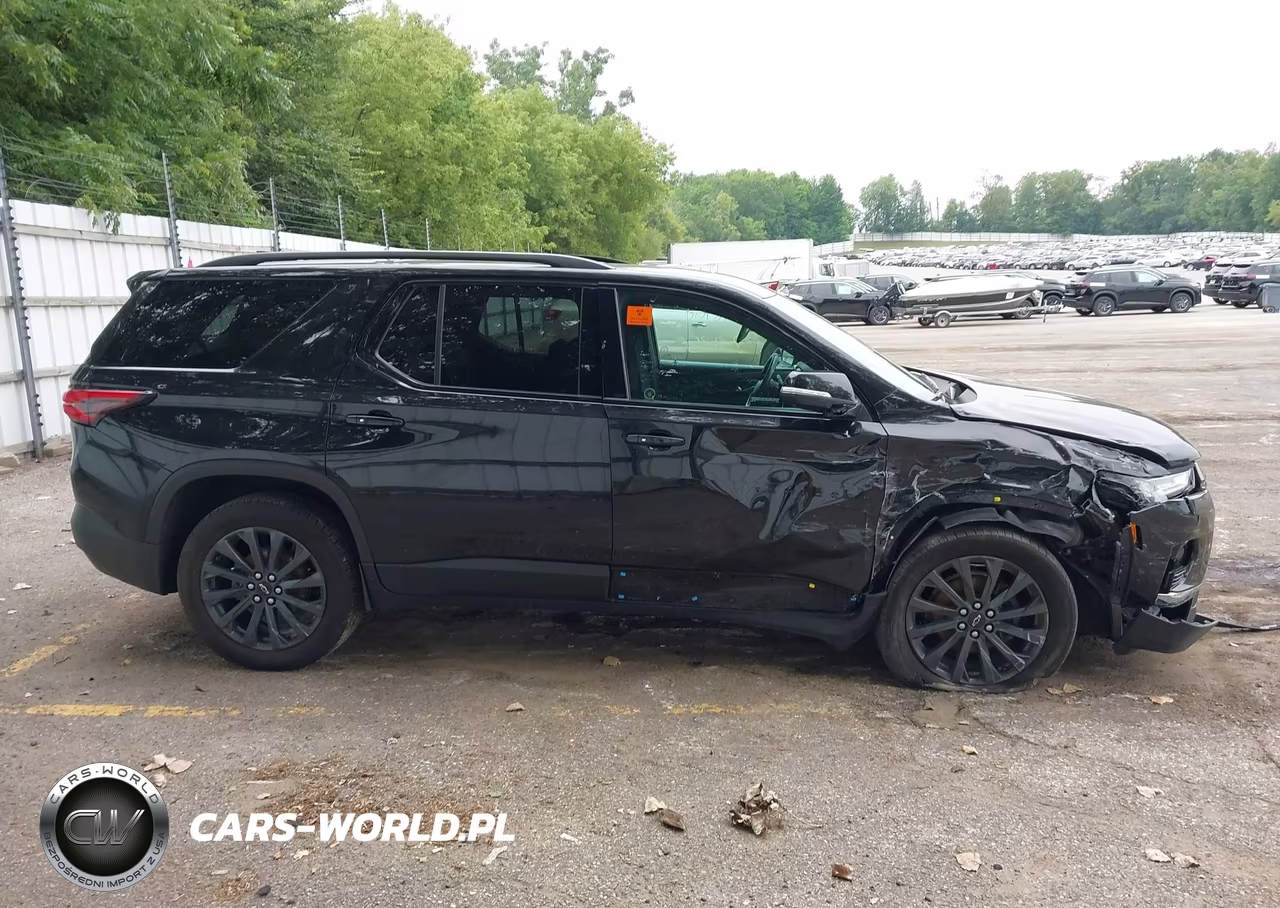 2023 Chevrolet Traverse Rs VIN:1GNEVJKW3PJ260256 - 13