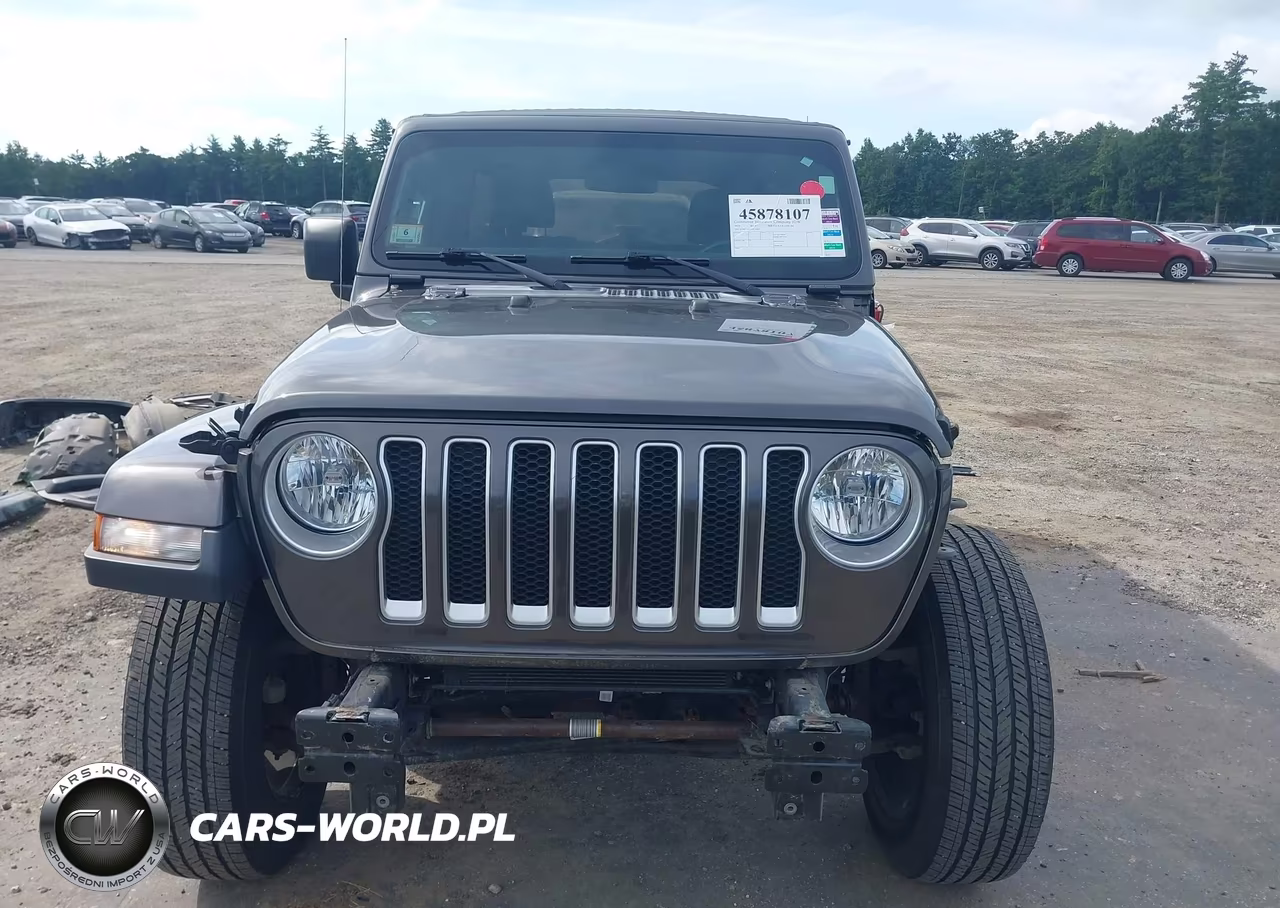 2019 Jeep Wrangler Unlimited Sahara 4X4 VIN:1C4HJXEG4KW576012 - 18