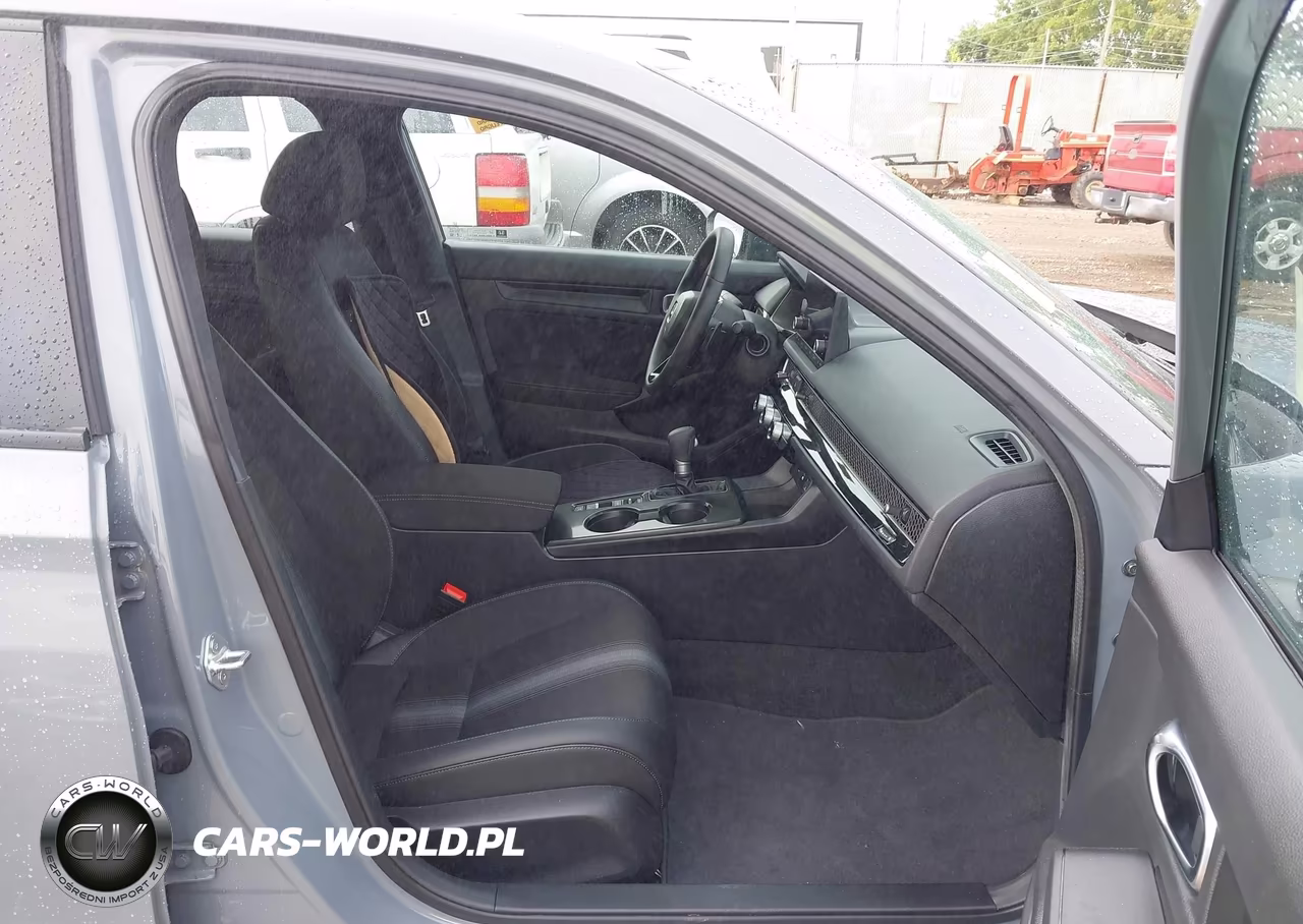 2025 Honda Civic Sedan Sport VIN:19XFL2H82SE023877 - 5