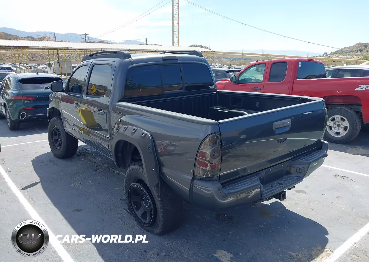 2010 Toyota Tacoma Prerunner V6 VIN:3TMJU4GN3AM109052 - 3
