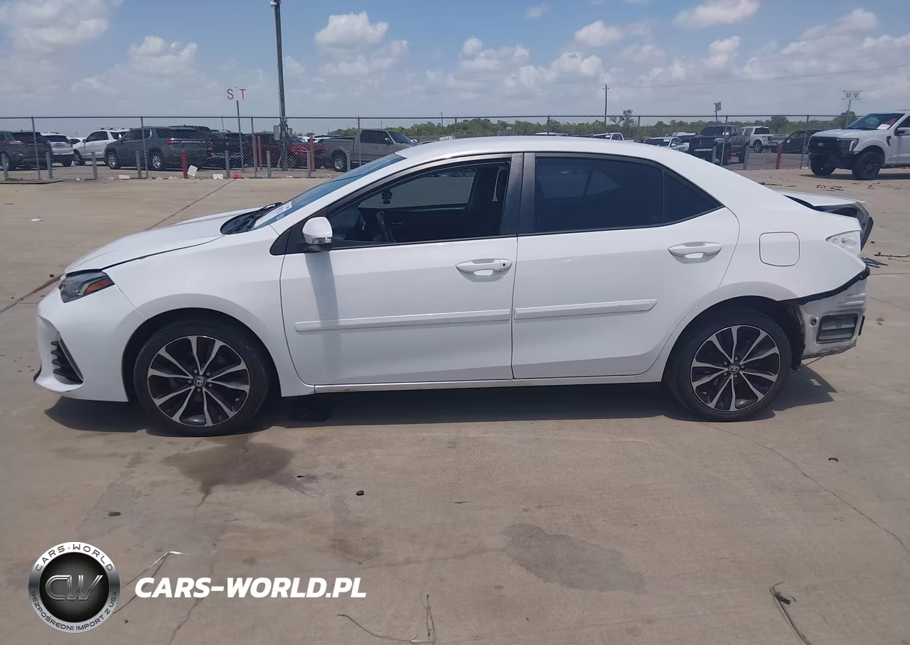 2018 Toyota Corolla Se VIN:5YFBURHE9JP842201 - 14