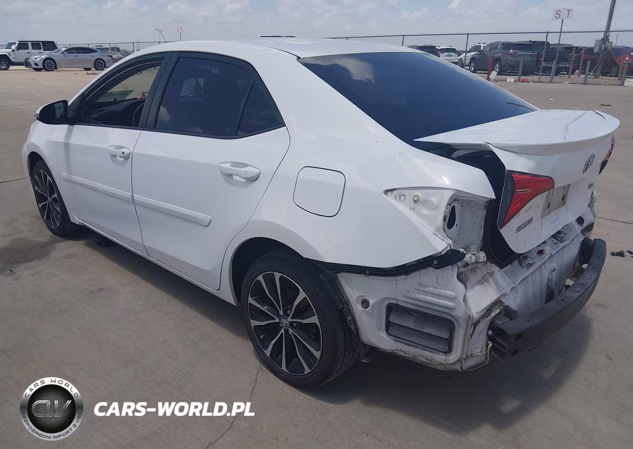 2018 Toyota Corolla Se VIN:5YFBURHE9JP842201 - 3