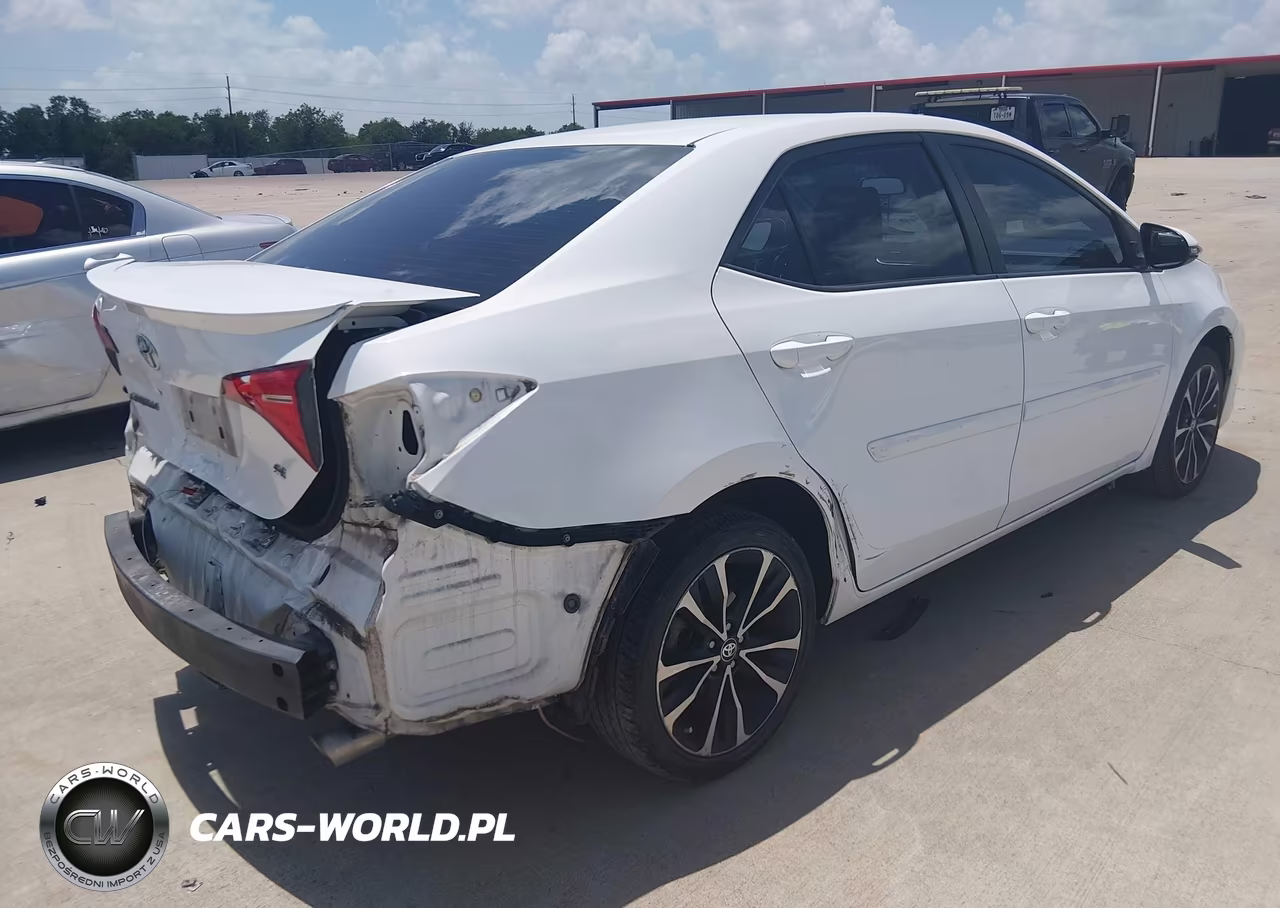 2018 Toyota Corolla Se VIN:5YFBURHE9JP842201 - 4